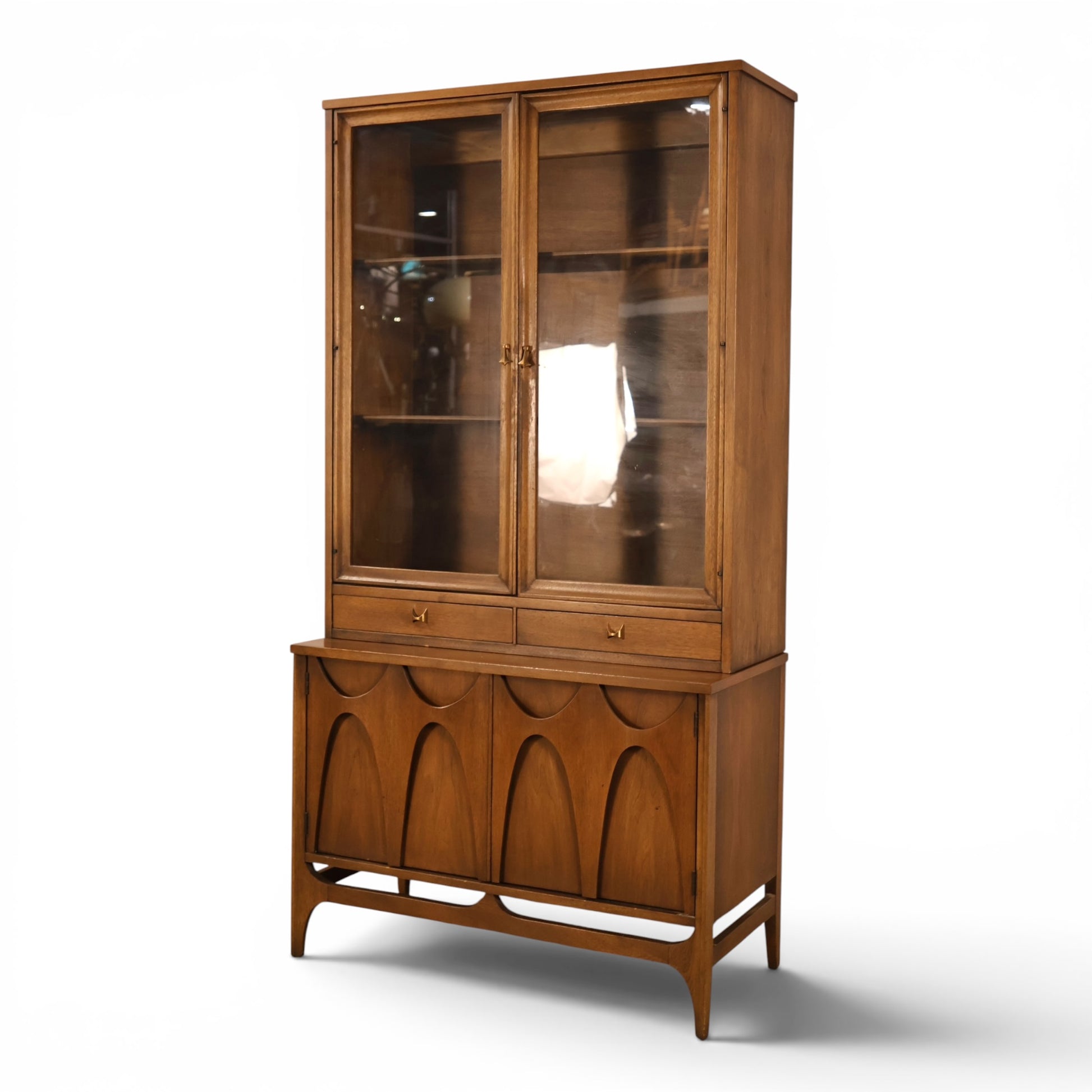 Broyhill Brasilia china cabinet original brass pull hardware detail