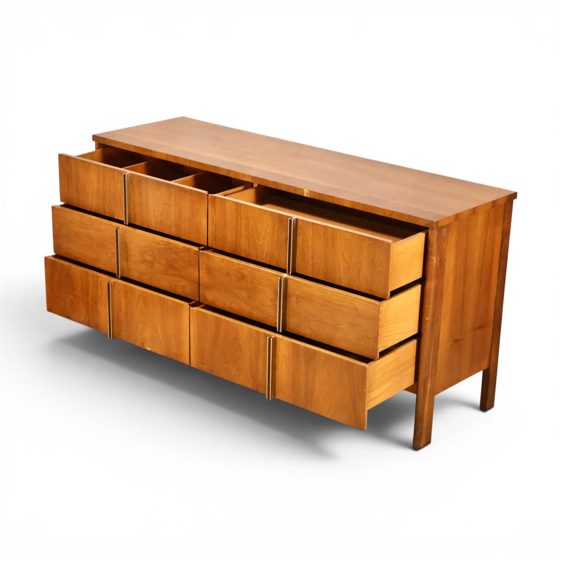 John Widdicomb lowboy dresser leg and base detail