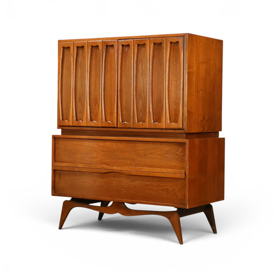 Tobago highboy dresser walnut grain detail