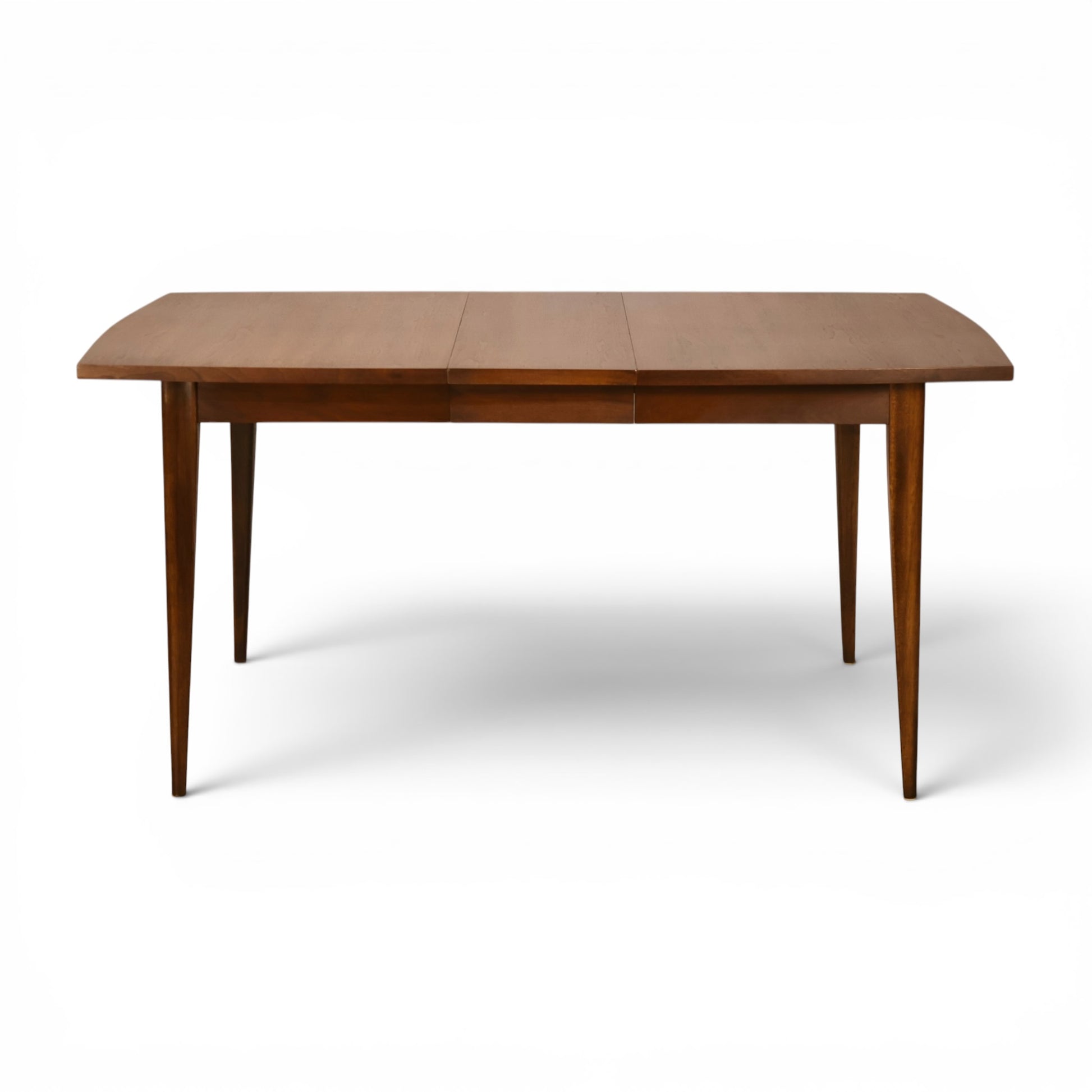 Broyhill Saga dining table front elevation view