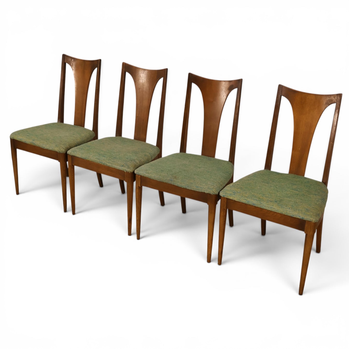 Broyhill Brasilia dining chair sculpted back detail