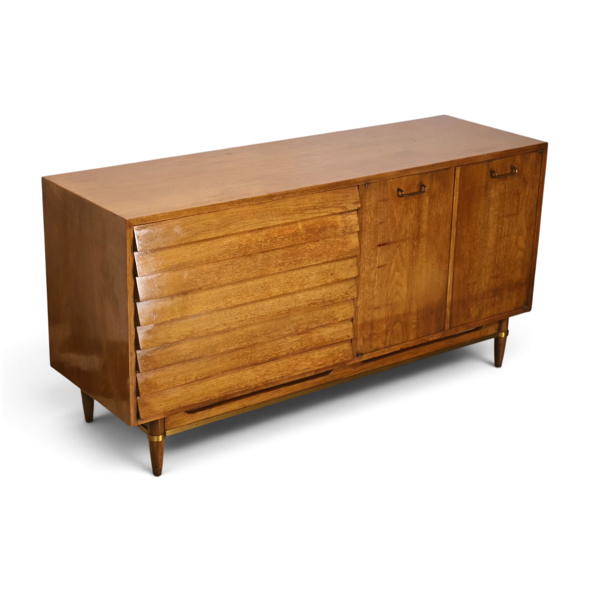 Dania lowboy dresser walnut grain detail