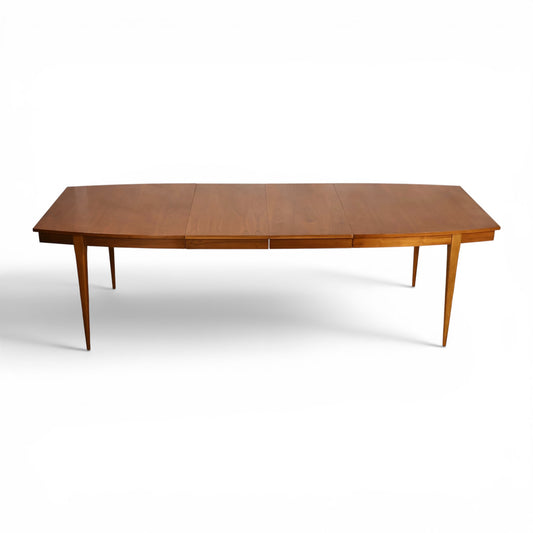 Young Manufacturing dining table fully extended side view