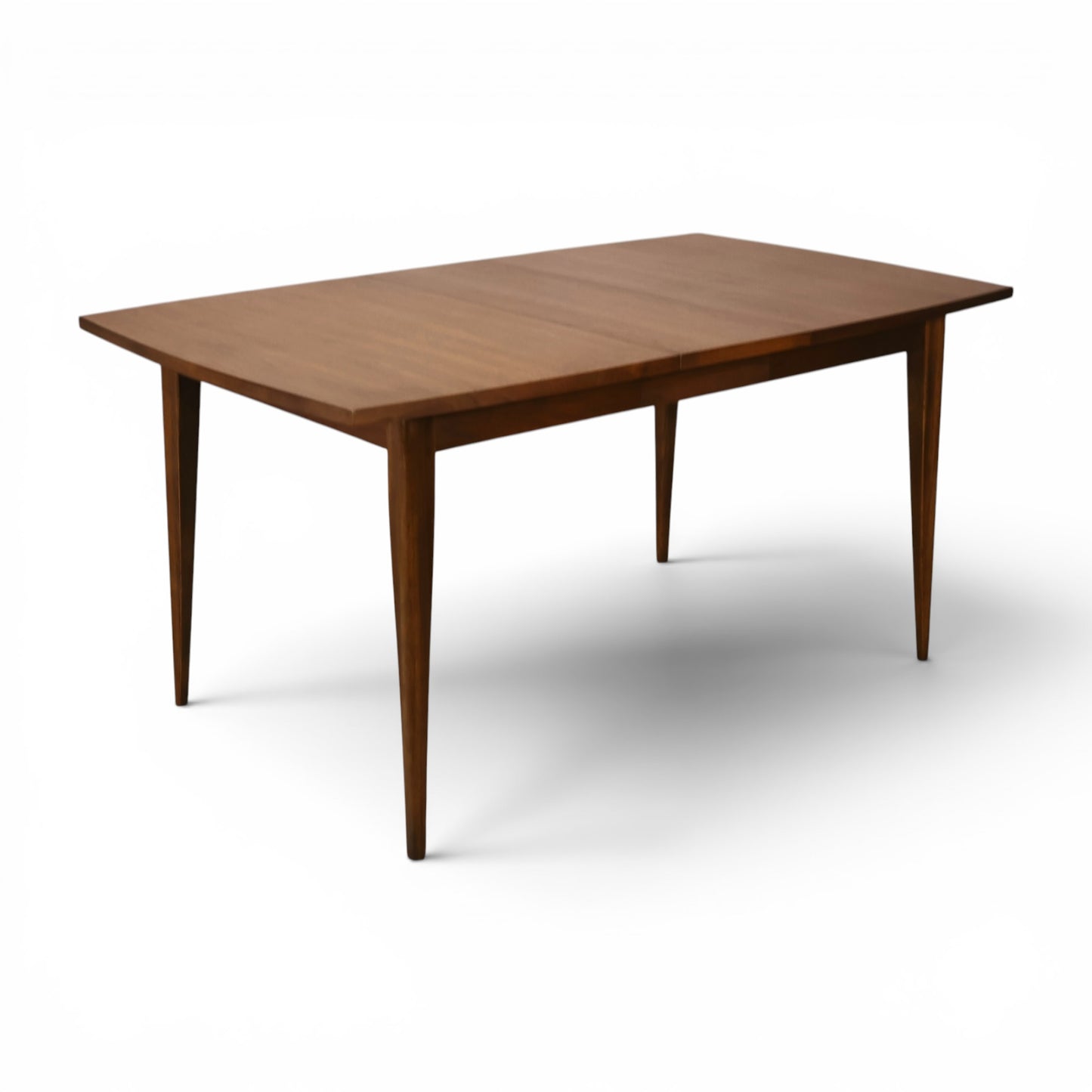 Broyhill Saga dining table tapered leg detail