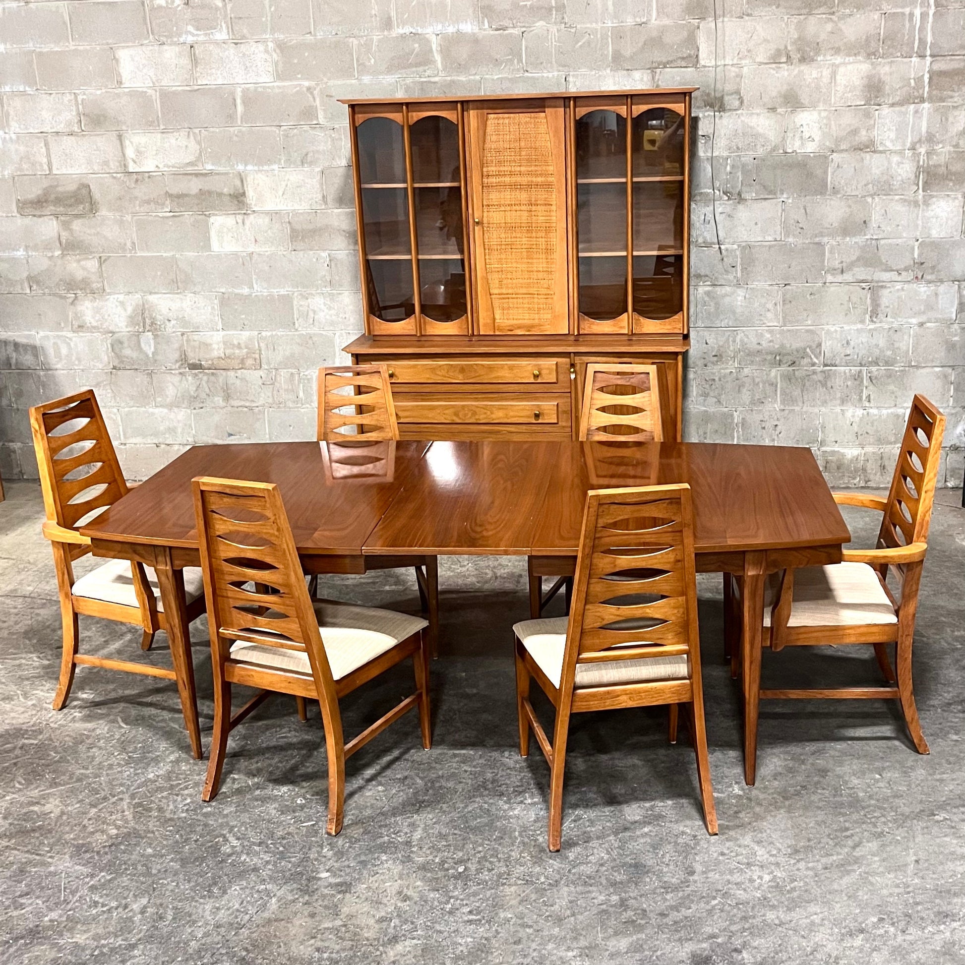 Young Manufacturing Mid Century Modern Vintage Dining Set - Table, Chairs, China Cabinet