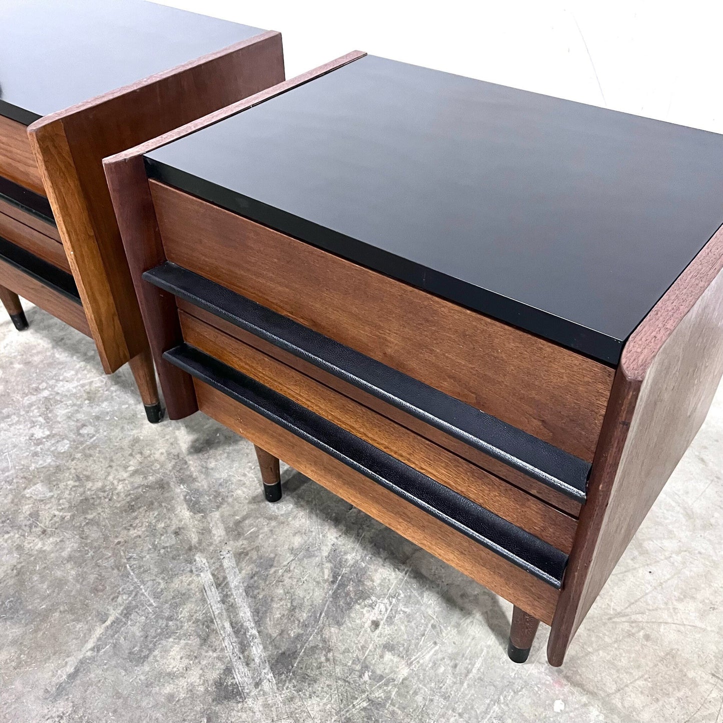 American of Martinsville Mid Century Modern Nightstands Pair Circa 1960’s