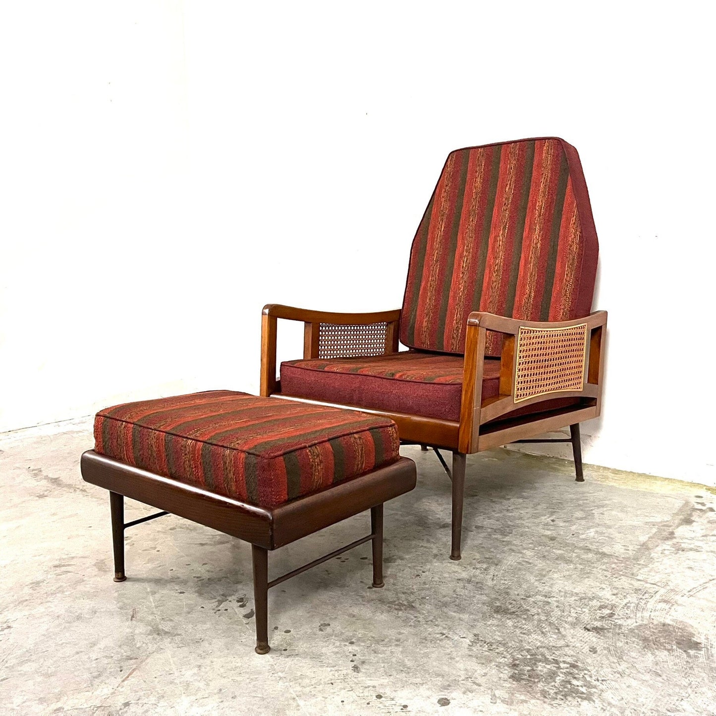 Western Bed Products of NY Mid Century Modern Lounge Easy Chair and Ottoman c. 1960s