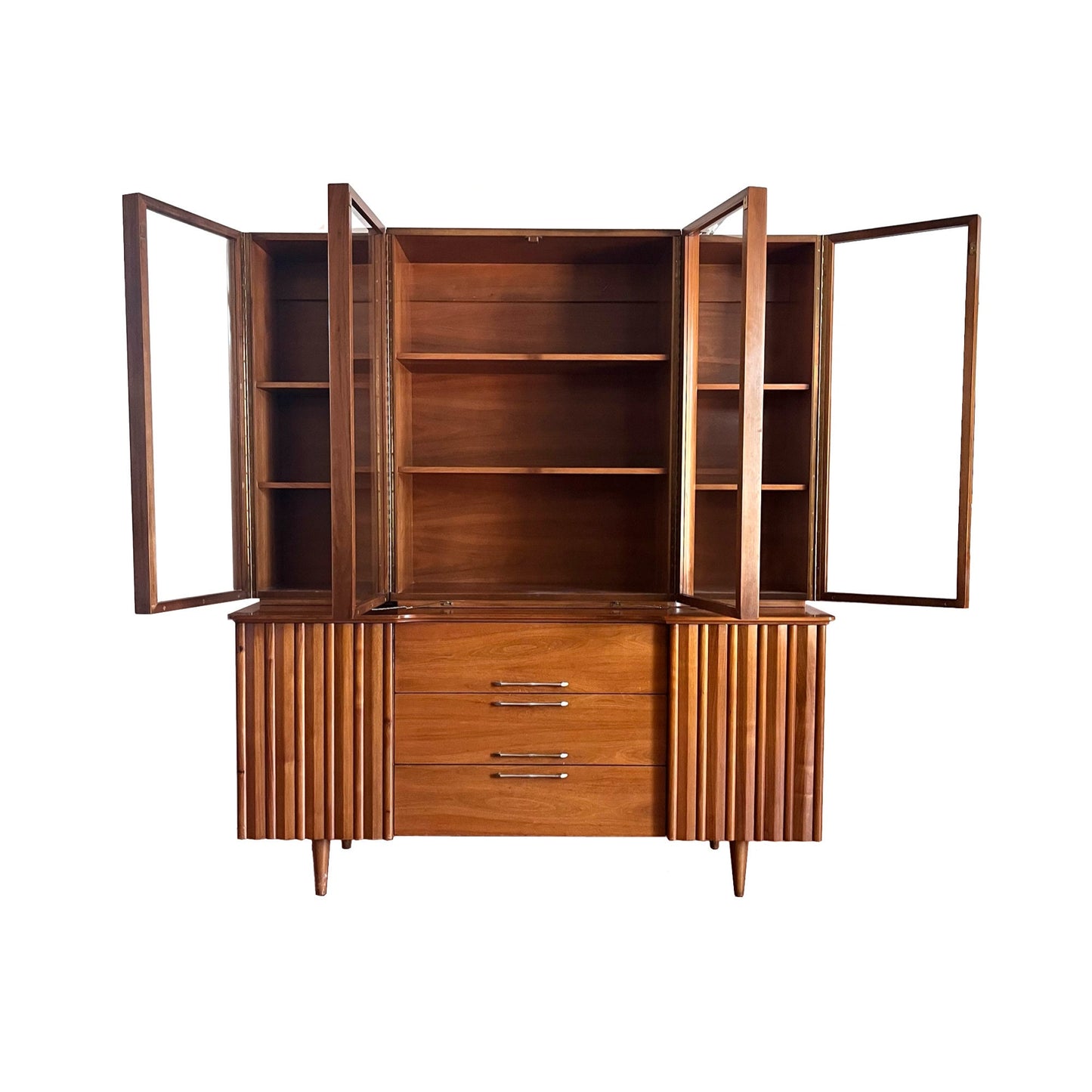 United Furniture style Danish Mid Century Modern Buffet Sideboard with China Hutch c. 1960s