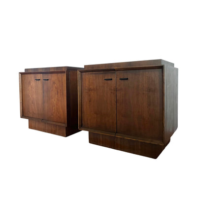 Canadian Brutalist Pair of Mid Century Modern Nightstands End Table... — front view