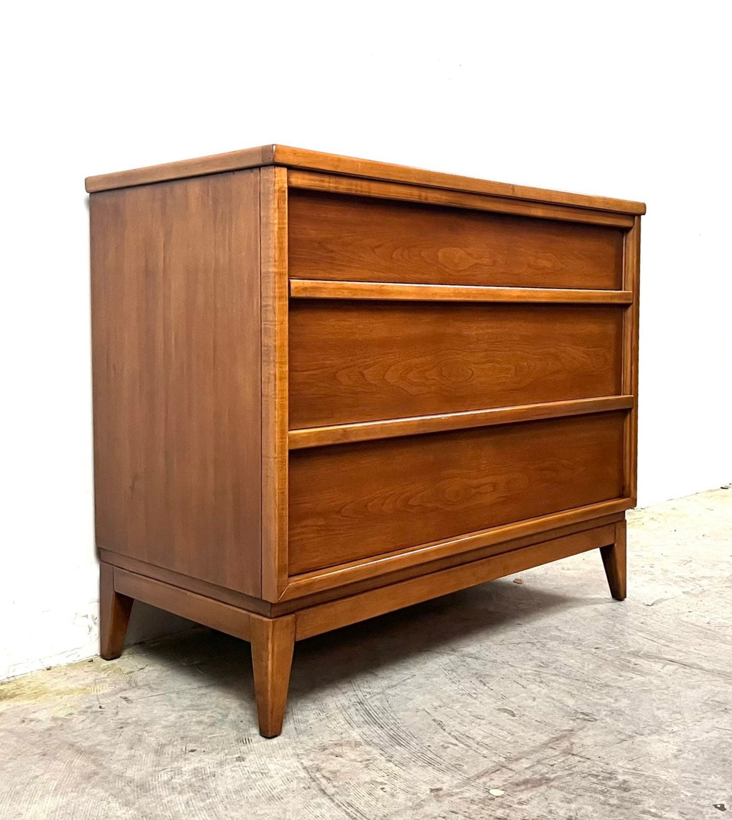 Lane Rythym Style Vintage Mid Century Modern 3 Drawer Dresser c. 1960s