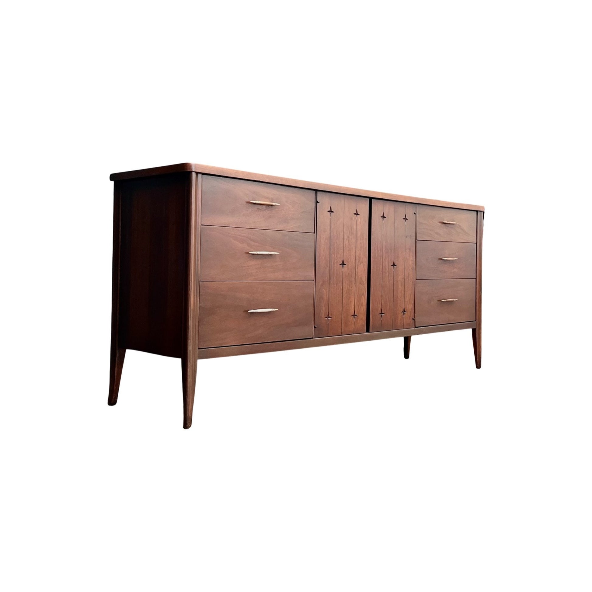 Broyhill Saga Vintage Mid Century Modern Lowboy Dresser c. 1960s Broyhill Saga Vintage Mid Century Modern Lowboy Dresser c. 1960s