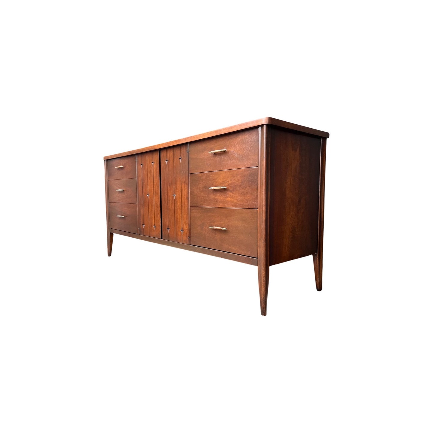 Broyhill Saga Vintage Mid Century Modern Lowboy Dresser c. 1960s