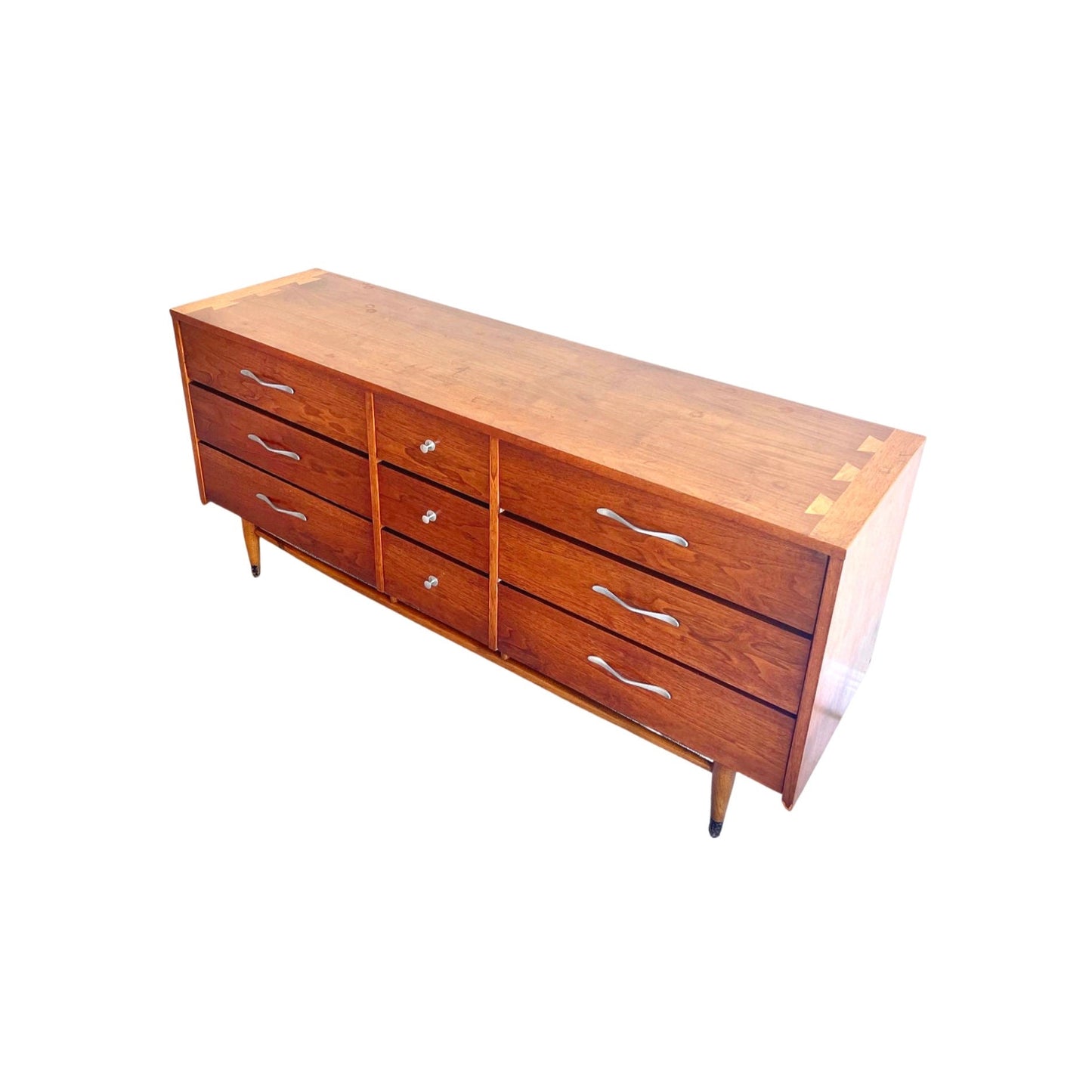 Dovetail Design on Oak and Walnut Dresser Top