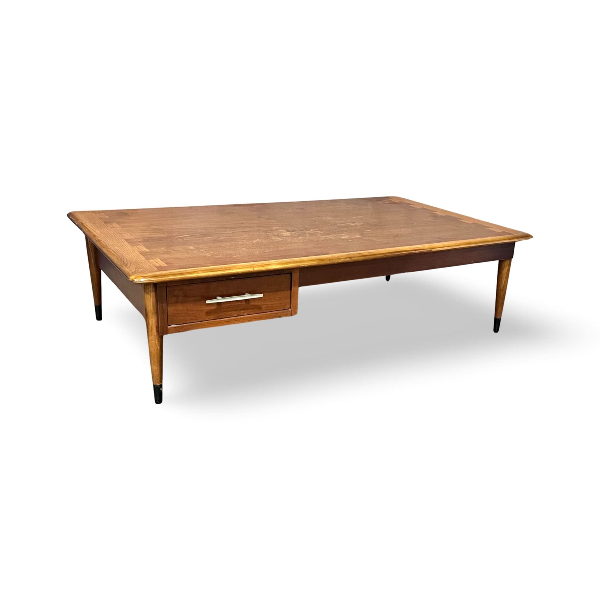 Mid-century Modern Lane coffee table, ideal for classic and contemporary decors.